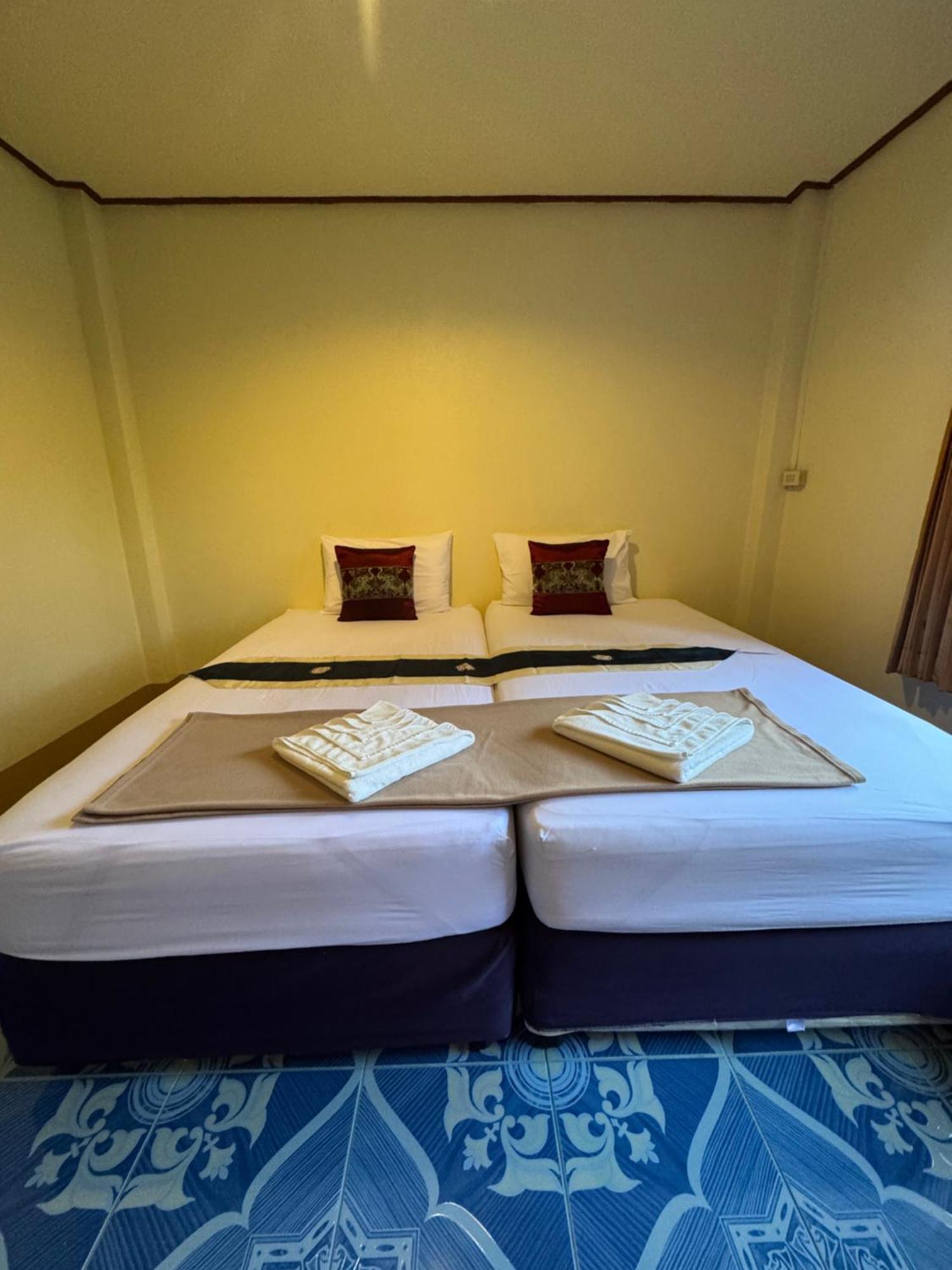 Baan Klong House Hotel Bankhaj Kültér fotó